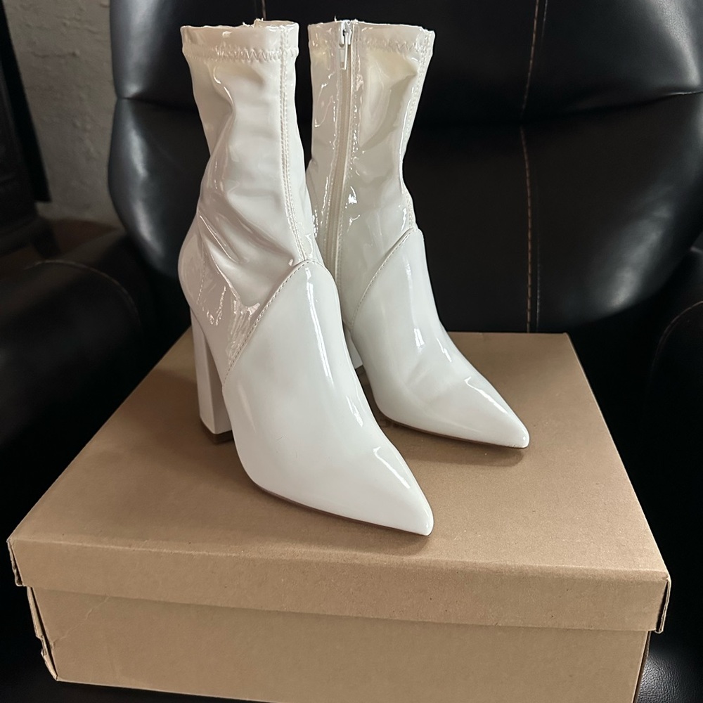 Steve Madden Glossy White Heeled Boots